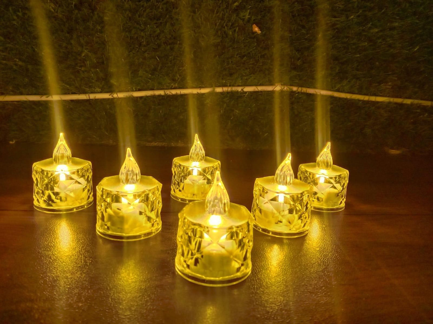 Flameless and Smokeless Decorative Christmas Crystal Candles (4 Pieces)